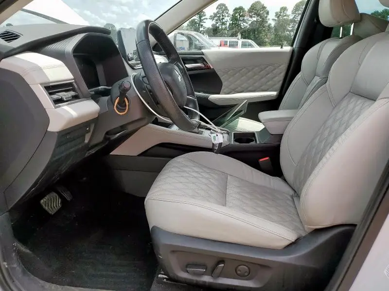 2023 MITSUBISHI OUTLANDER SEL  