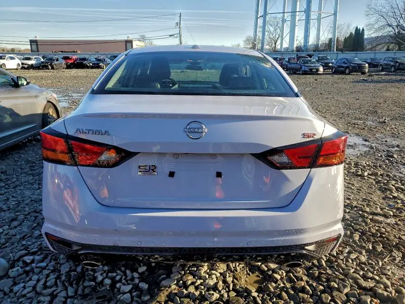 2025 NISSAN ALTIMA SR  