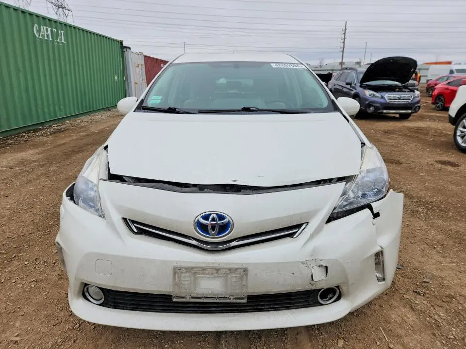 2013 TOYOTA PRIUS V FIVE  