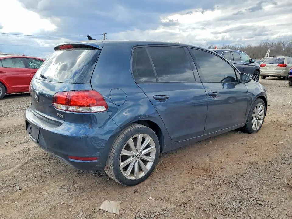 2012 VOLKSWAGEN GOLF   