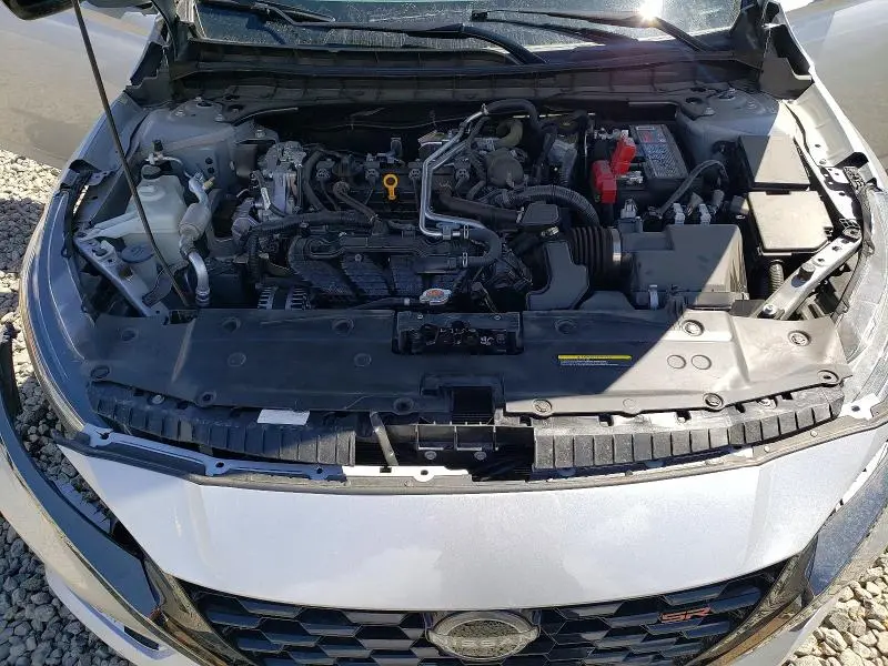 2024 NISSAN ALTIMA SR  