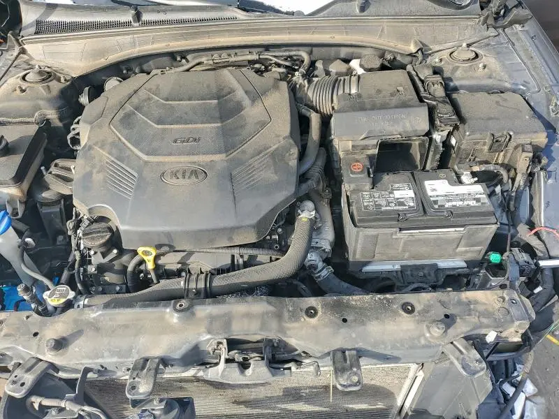 2017 KIA CADENZA PREMIUM  