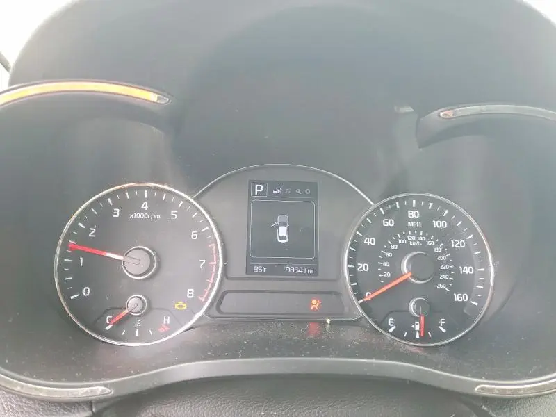 2018 KIA FORTE LX  