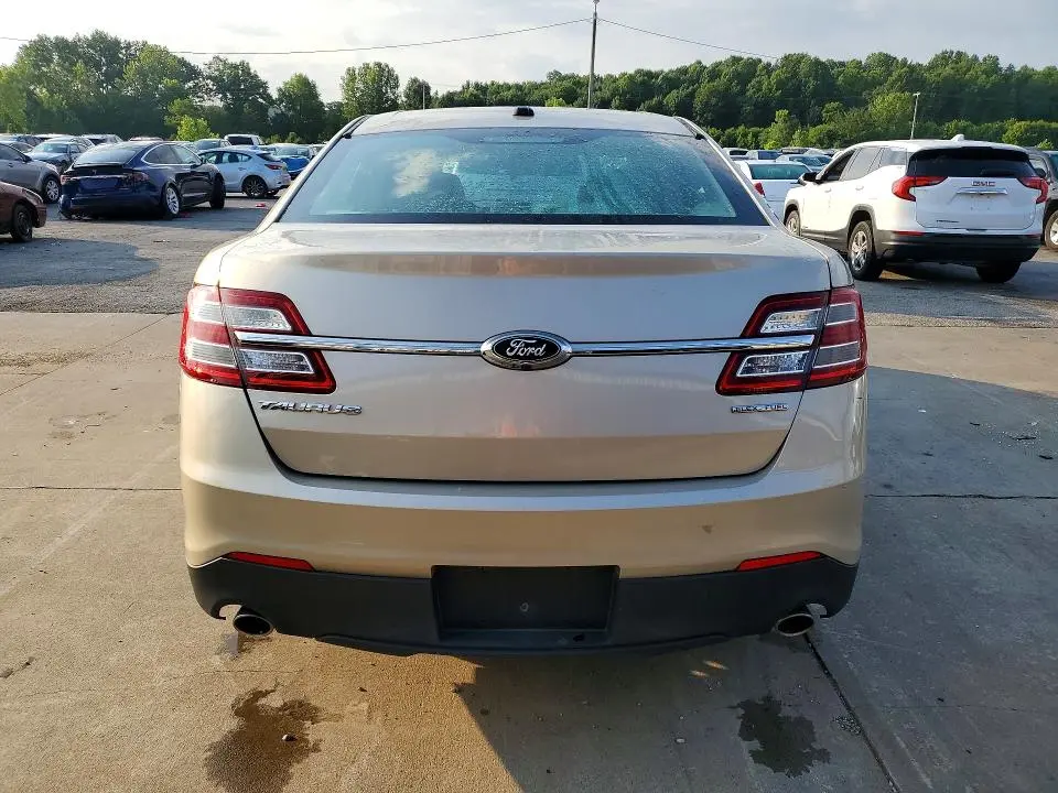 2017 FORD TAURUS SE  