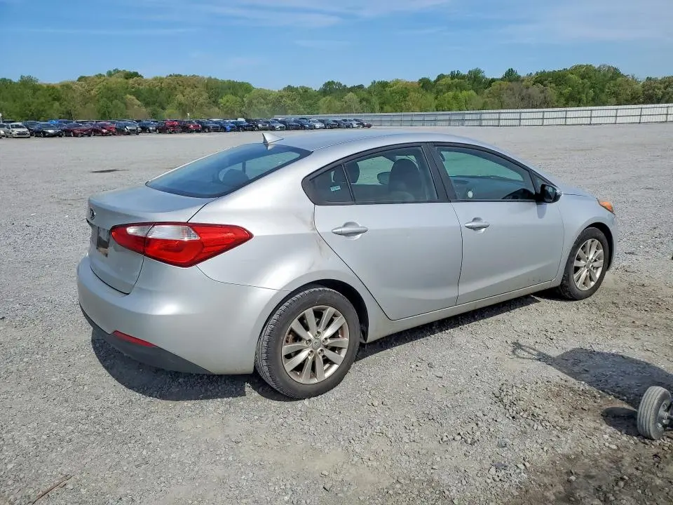 2016 KIA FORTE LX  