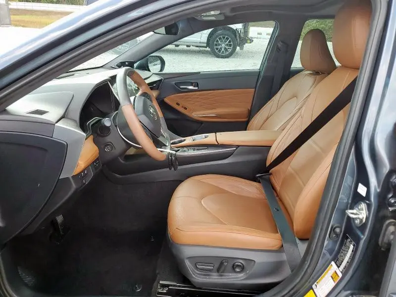 2021 TOYOTA AVALON LIMITED  