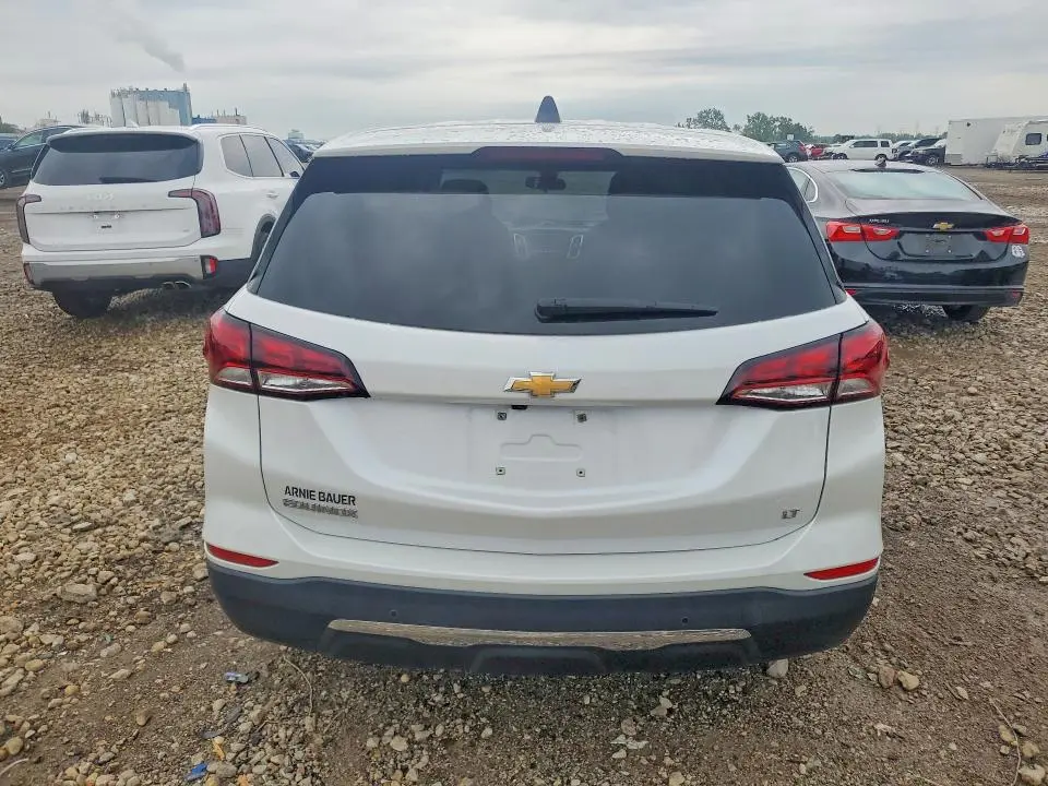 2022 CHEVROLET EQUINOX LT  
