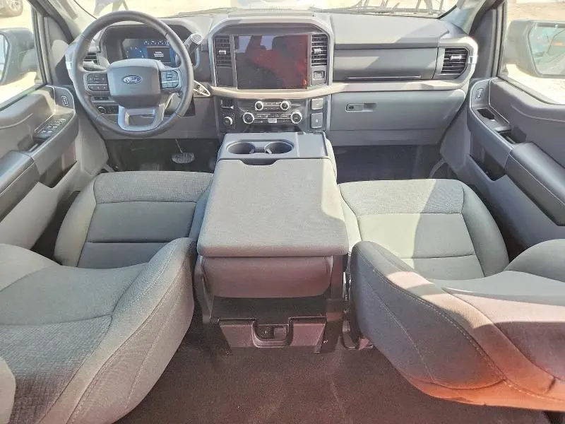2025 FORD F150 XLT  