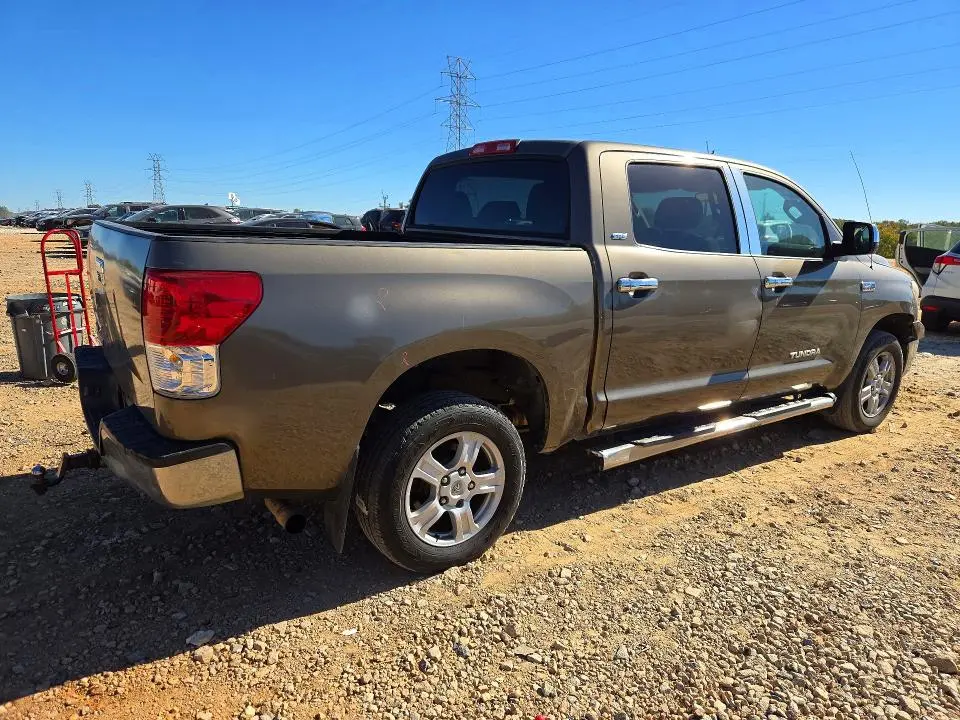 2011 TOYOTA TUNDRA CREWMAX SR5  