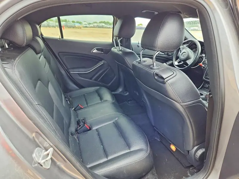 2016 MERCEDES-BENZ GLA 250  