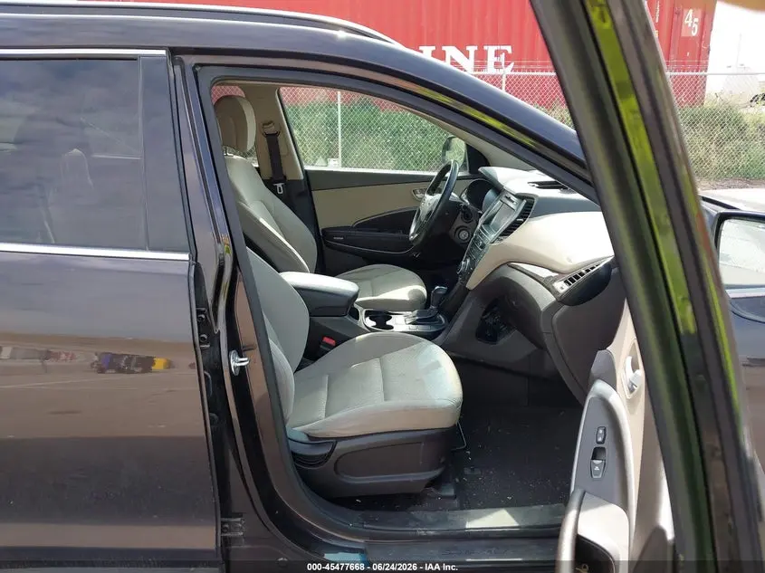 2017 HYUNDAI SANTA FE SE