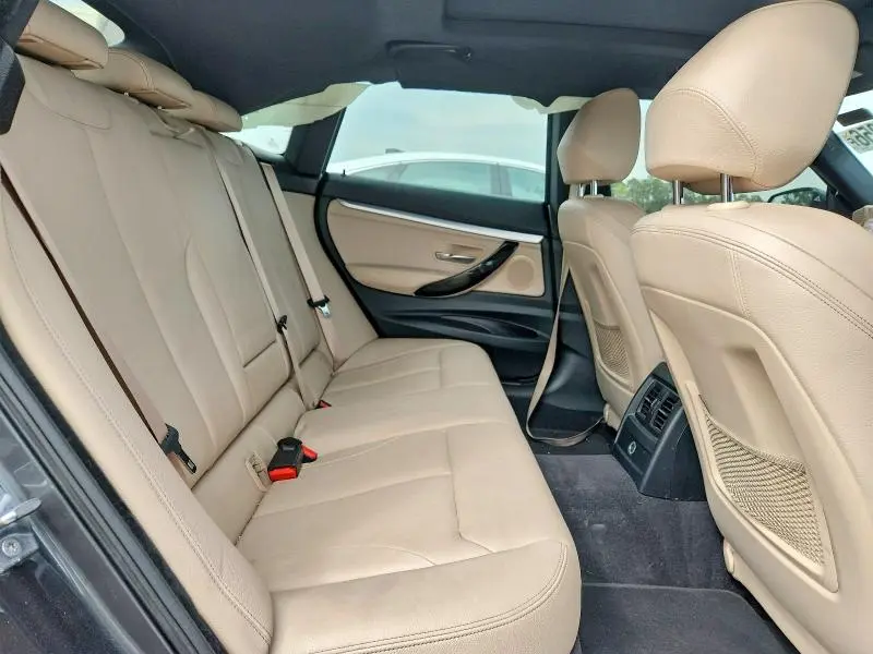 2018 BMW 330 XIGT  