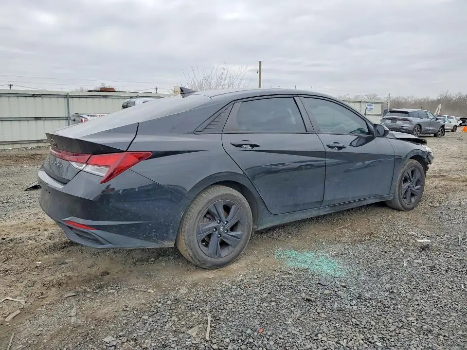 2022 HYUNDAI ELANTRA SEL  