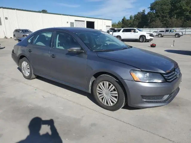2014 VOLKSWAGEN PASSAT S  