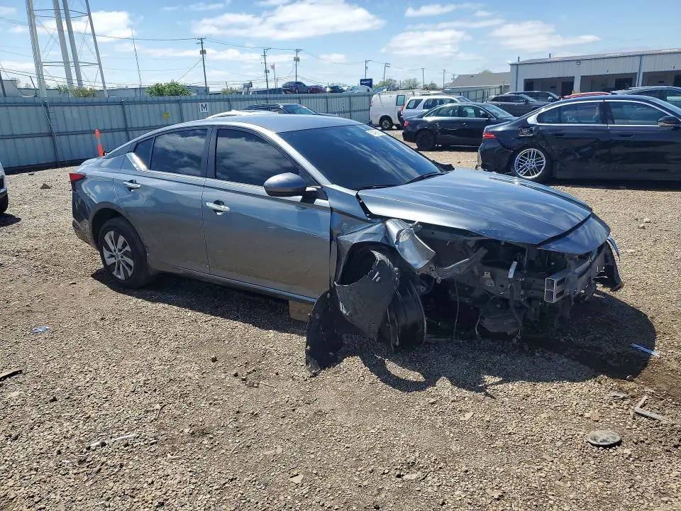 2023 NISSAN ALTIMA S  