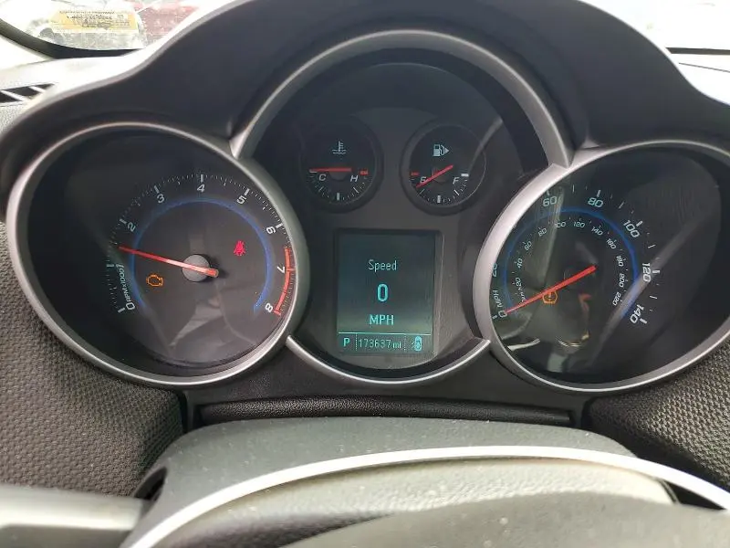 2012 CHEVROLET CRUZE LT  