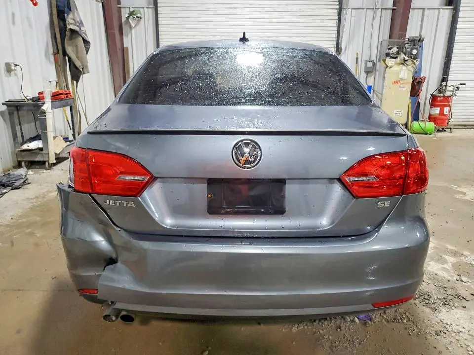 2014 VOLKSWAGEN JETTA SE  