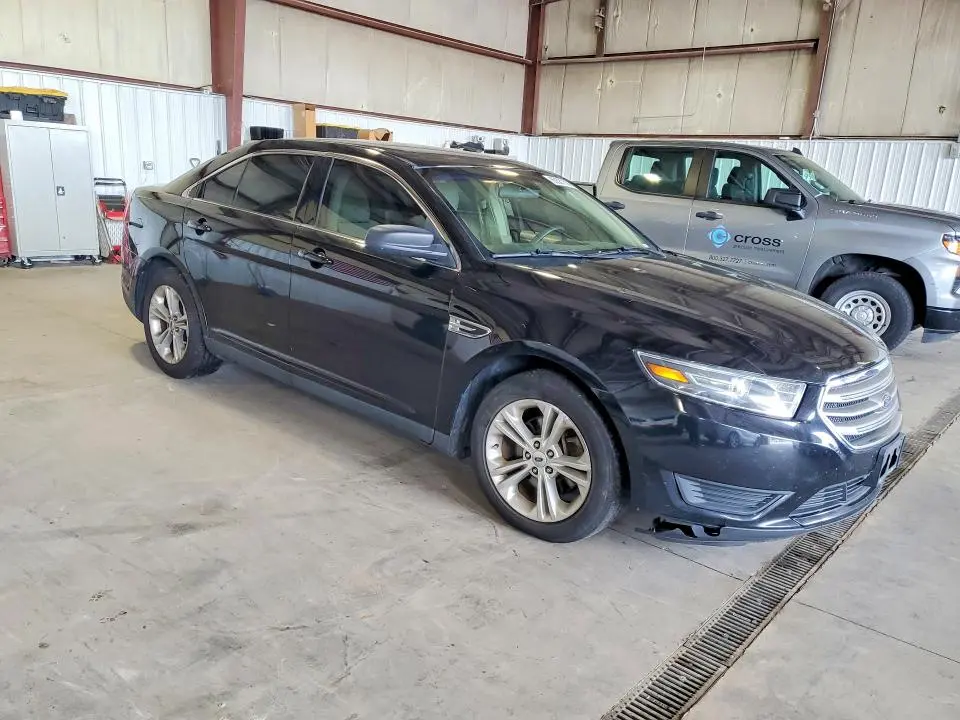 2016 FORD TAURUS SE  