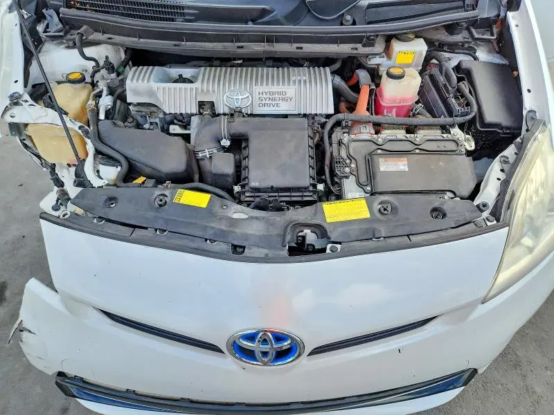 2013 TOYOTA PRIUS TWO  