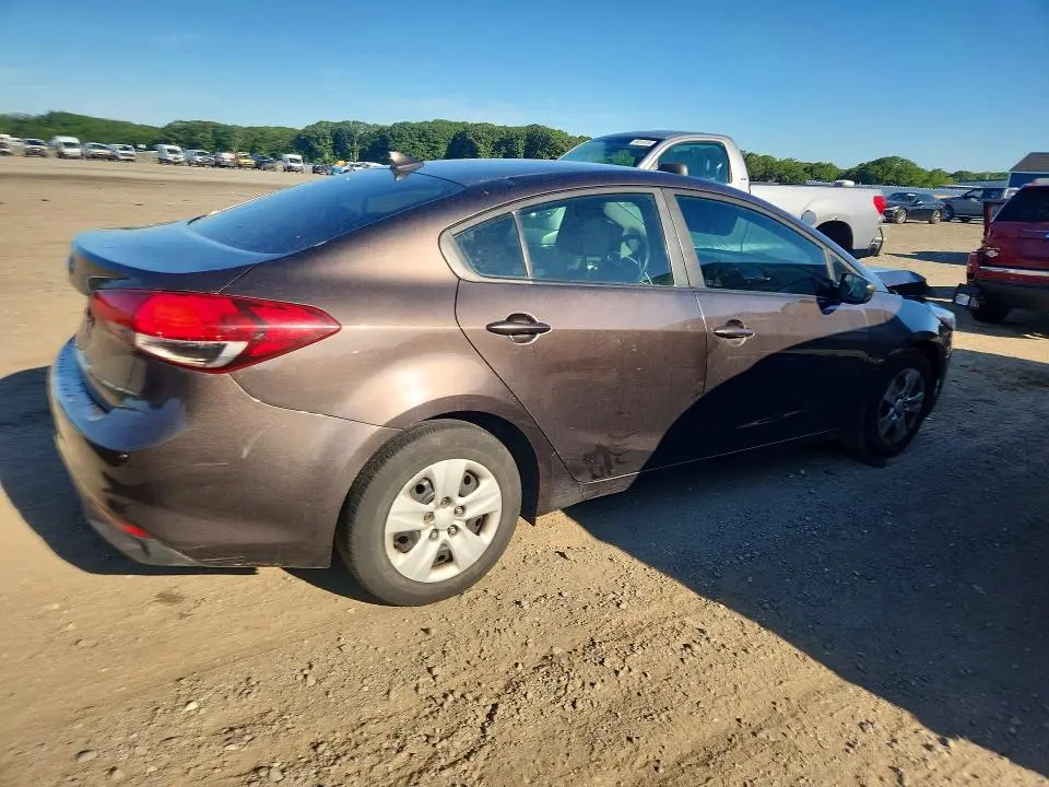 2018 KIA FORTE LX  