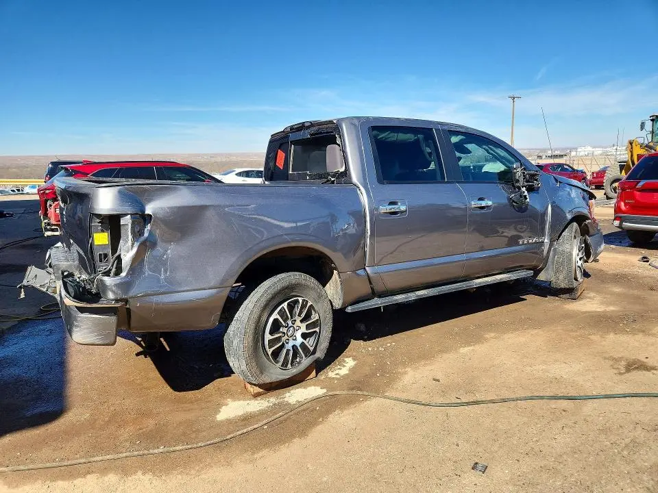 2021 NISSAN TITAN SV  