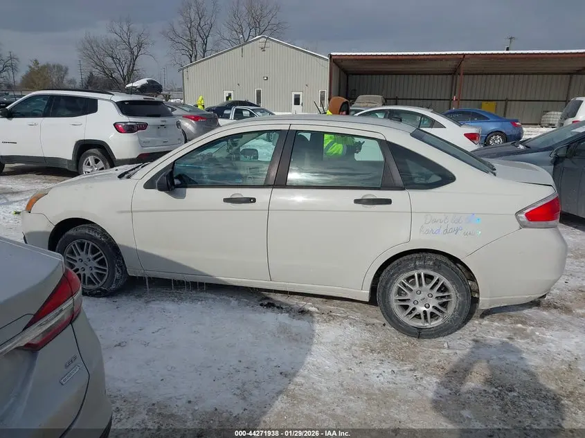 2010 FORD FOCUS SE