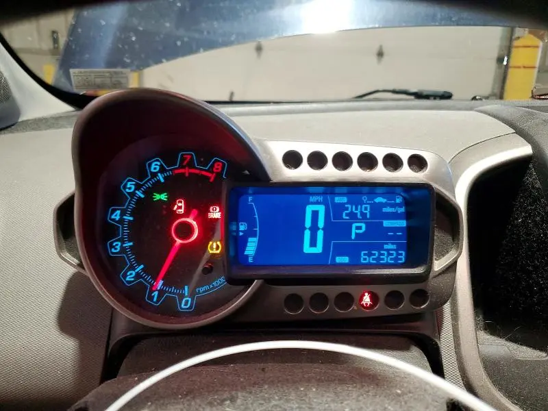2016 CHEVROLET SONIC LT  