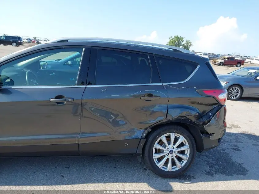 2017 FORD ESCAPE TITANIUM