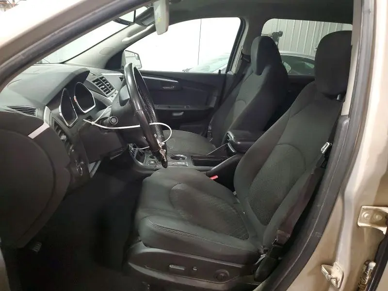 2011 CHEVROLET TRAVERSE LT  