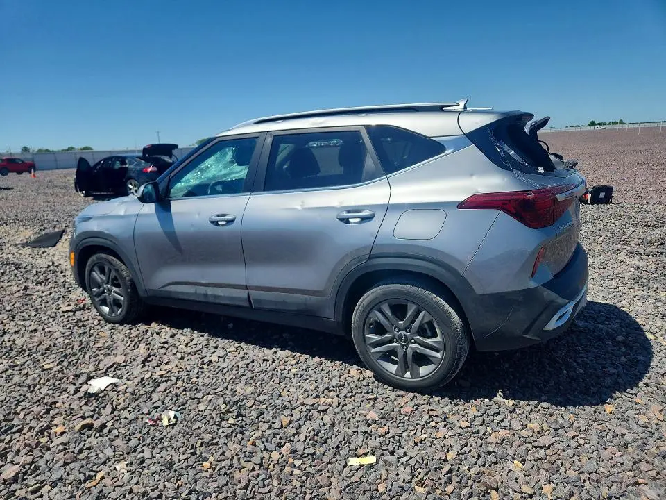 2023 KIA SELTOS S  
