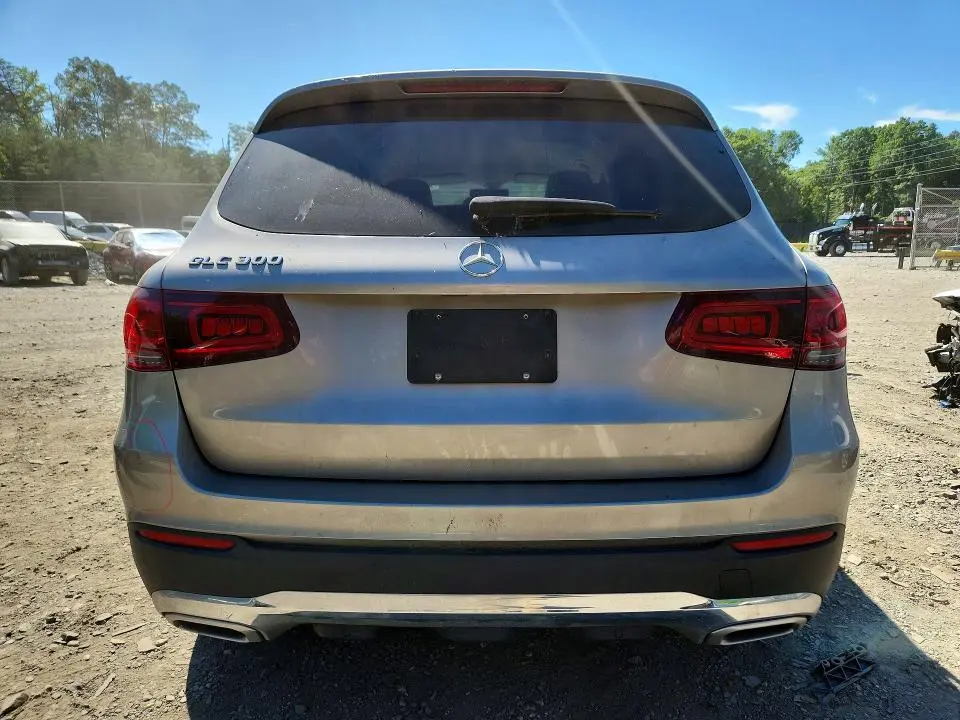 2020 MERCEDES-BENZ GLC 300  