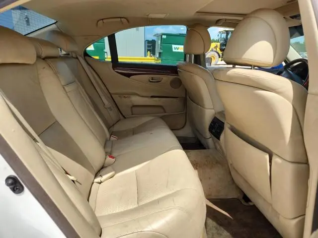 2010 LEXUS LS 460  