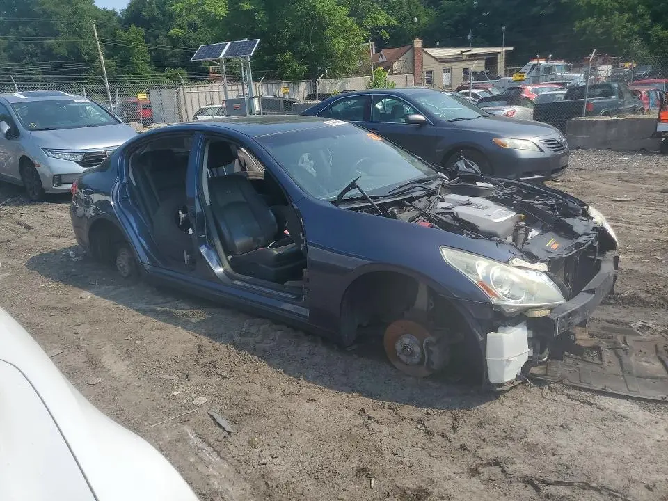 2011 INFINITI G37   