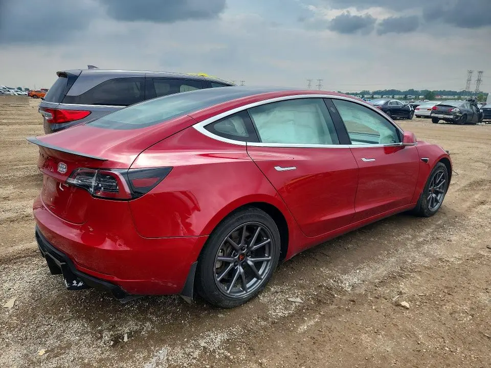 2018 TESLA MODEL 3   