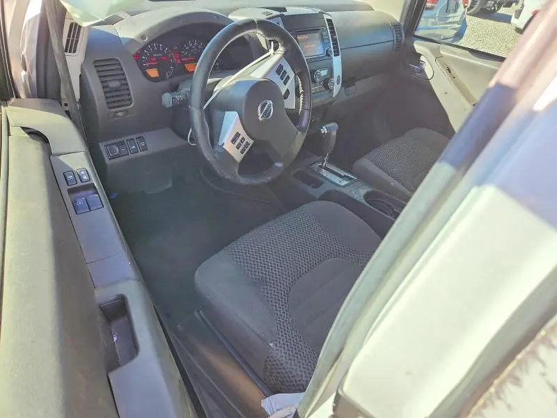 2018 NISSAN FRONTIER SV V6  