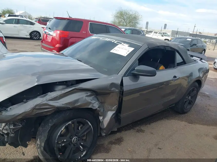 2014 FORD MUSTANG V6