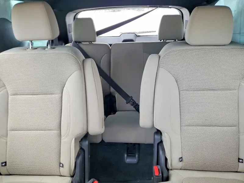 2022 CHEVROLET TRAVERSE LT  