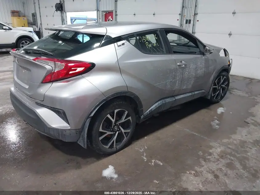 2018 TOYOTA C-HR XLE PREMIUM