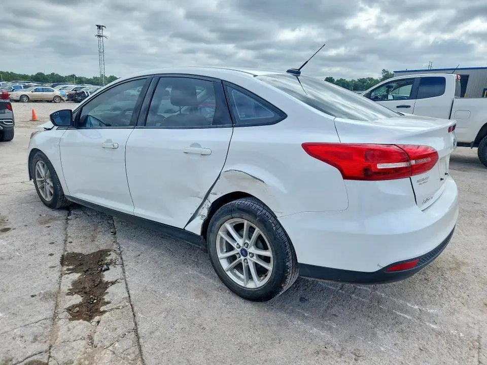 2017 FORD FOCUS SE  