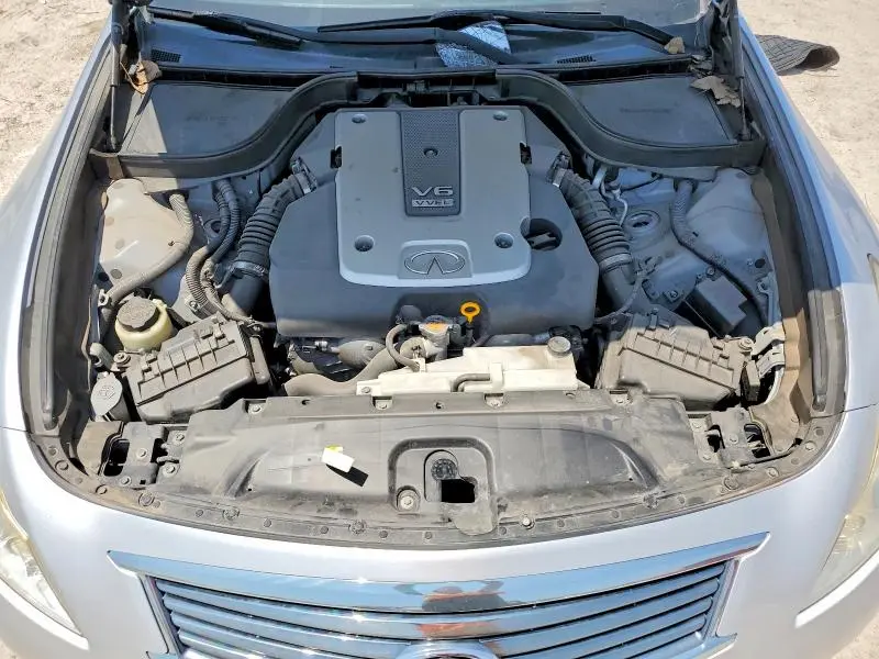 2015 INFINITI Q40 BASE  
