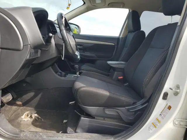 2016 MITSUBISHI OUTLANDER ES  