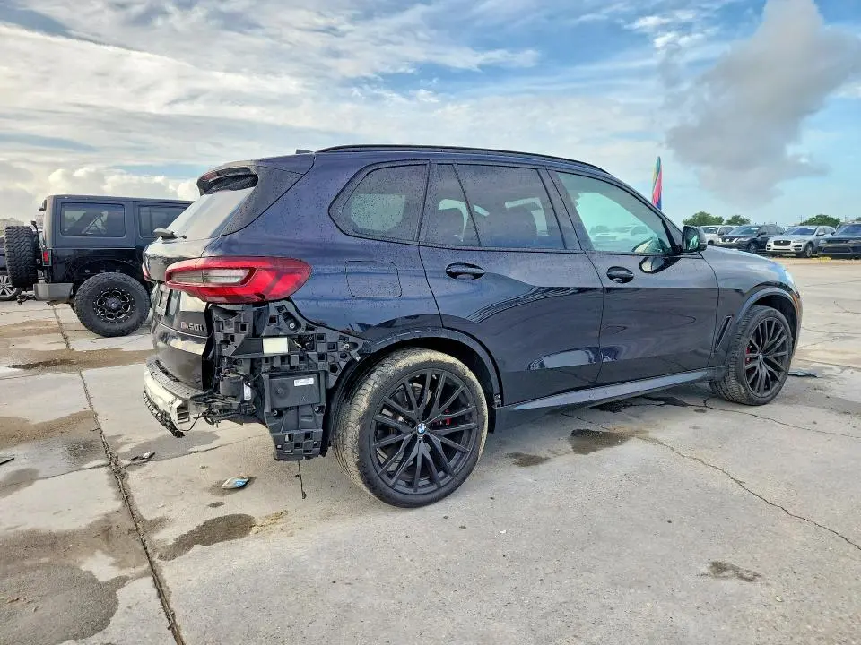 2022 BMW X5 M50I  