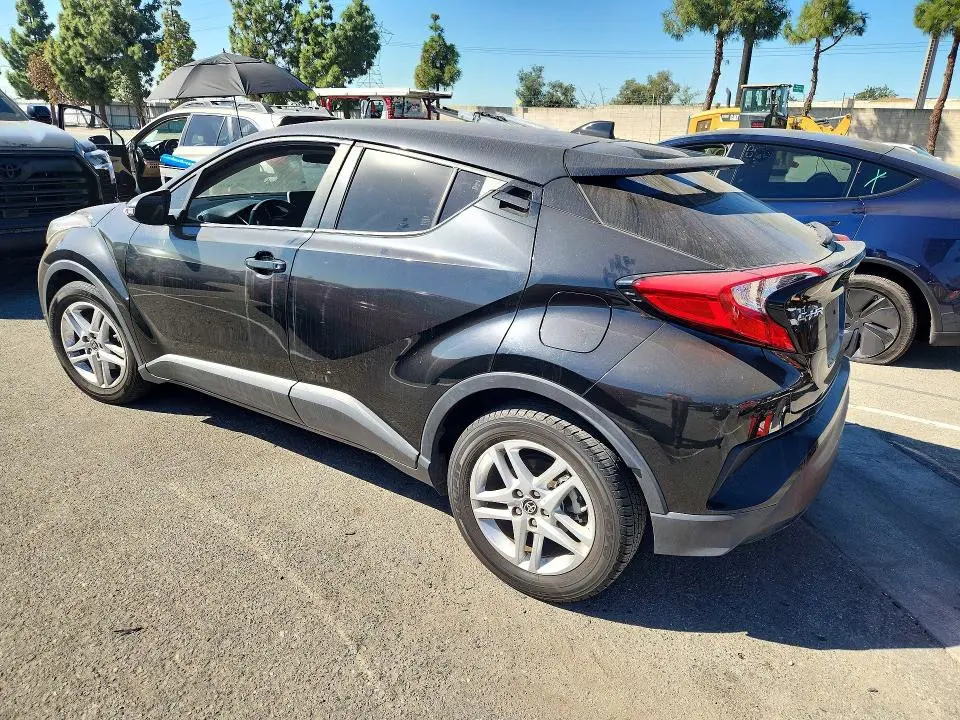 2020 TOYOTA C-HR LE  