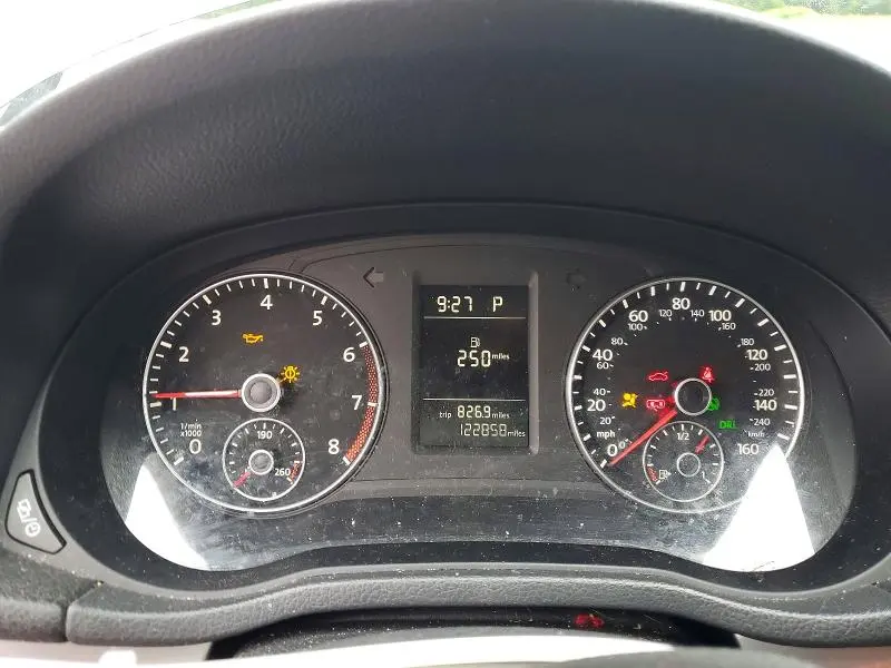 2015 VOLKSWAGEN PASSAT S  