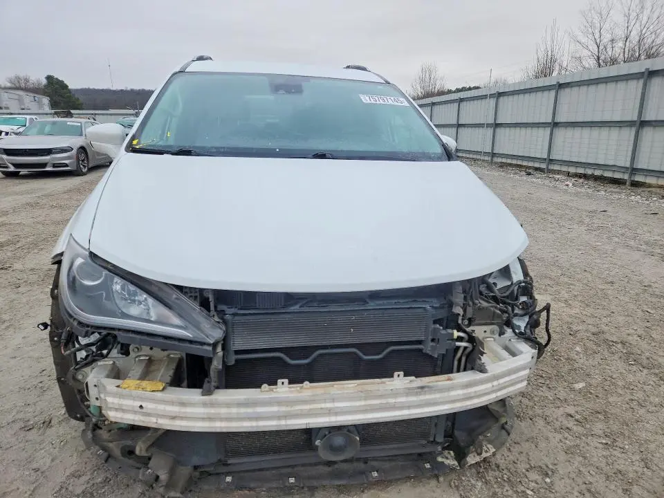 2017 CHRYSLER PACIFICA TOURING L PLUS  