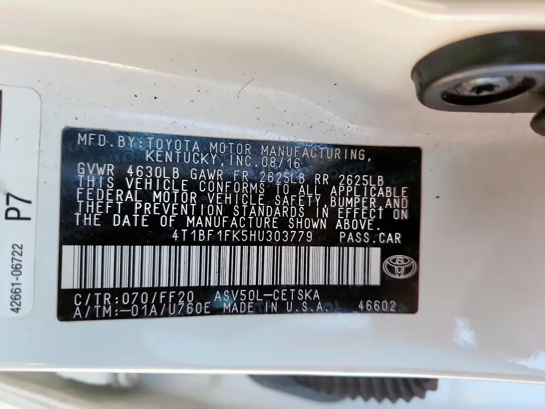 2017 TOYOTA CAMRY LE  