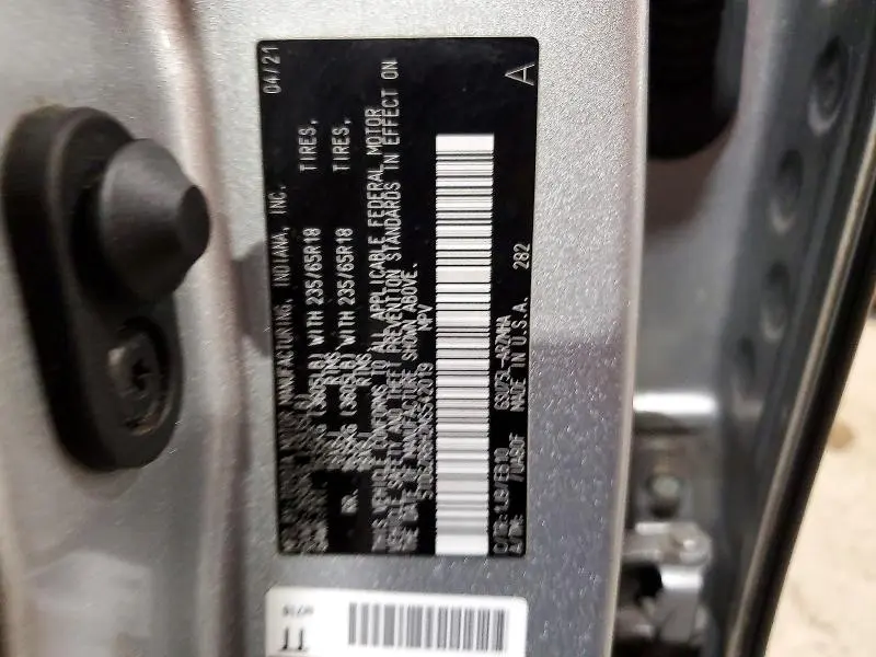 2021 TOYOTA HIGHLANDER XLE  