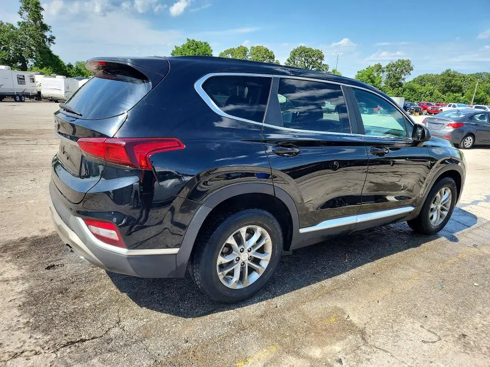 2020 HYUNDAI SANTA FE SE  