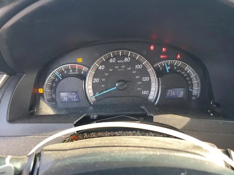 2012 TOYOTA CAMRY SE  