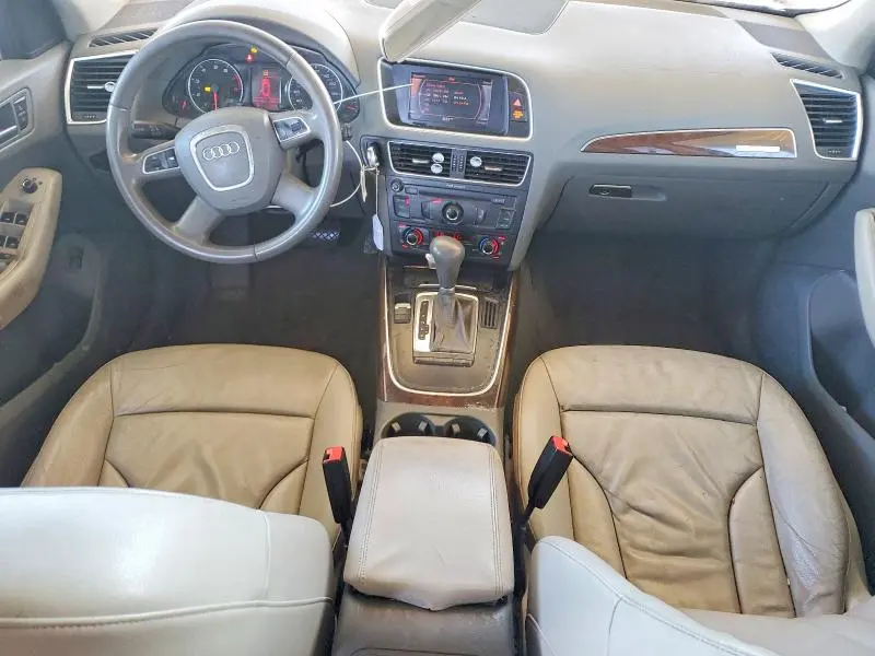 2010 AUDI Q5 PREMIUM  